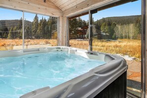 Interior - Secluded Escape for 10, Hot Tub, Game Room & More! (Breckenridge)