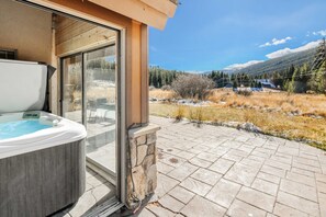 Terrace/patio - Secluded Escape for 10, Hot Tub, Game Room & More! (Breckenridge)