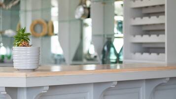 Bar (in der Unterkunft)