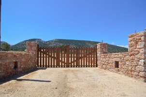 Vila | 2 quartos, escrivaninha