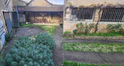 Renovated House with 4 Private Suites