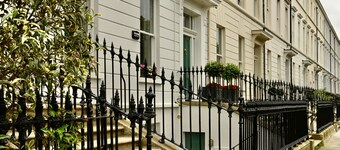 Spacious, bright and modern apartment on Monkstown seafront