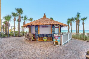Terrace/patio - Calypso 407E - Gulf front with amazing views! (Panama City Beach)
