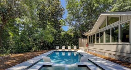 UPDATED Stunning Five Bedroom Sea Pines Home w/ a NEW POOL & SPA!