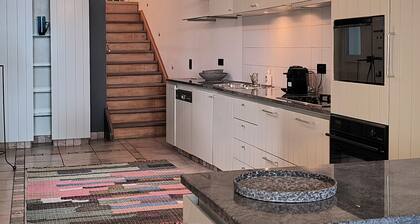 Stunning Riverview apartment