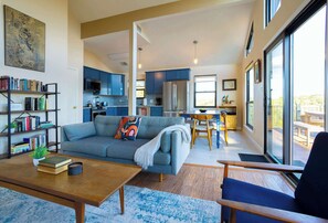 TV, fireplace, offices