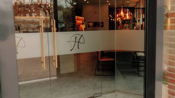 EntrĂ©e de lâhĂ©bergement