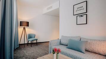 Premium Double Room, City View | In-room safe, laptop workspace, blackout drapes, soundproofing