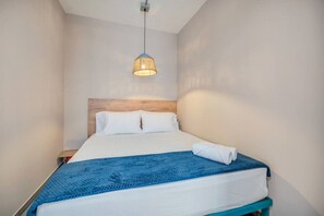 1 間睡房、書桌、熨斗/熨衫板、Wi-Fi