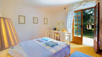 3 chambres, bureau, fer et planche Ă repasser, Wi-Fi gratuit