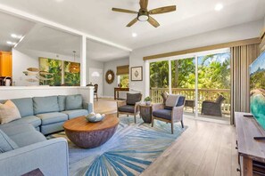 Smart TV - 2 Bedroom Condo in Poipu with Pool, Hot Tub, AC, Just steps to the Beach & Pools (Koloa)