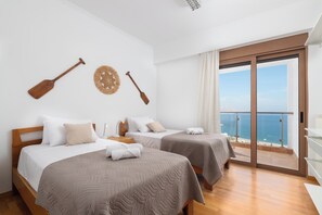 5 bedrooms, in-room safe, iron/ironing board, free WiFi - Vitzi Vista Villa (4327+QPQ Lindos, Greece)