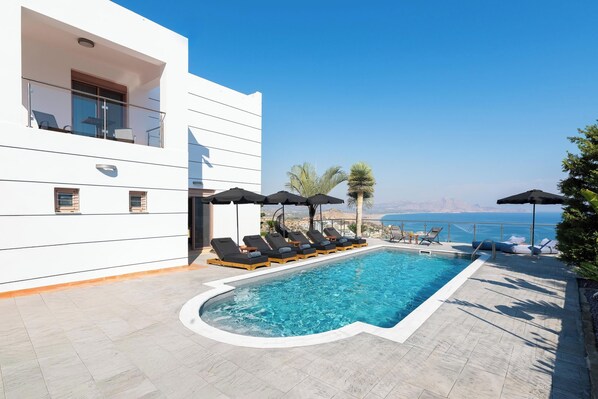 Pool - Vitzi Vista Villa (4327+QPQ Lindos, Greece)