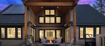 Suncadia's Premier 6BR Retreat! On the Course - Walk to the Winery!