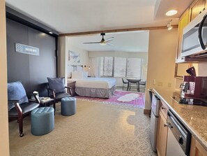 1 bedroom, iron/ironing board, WiFi, bed sheets - Top Floor Studio with Pool, Hot Tub, ski in-out (Crested Butte)