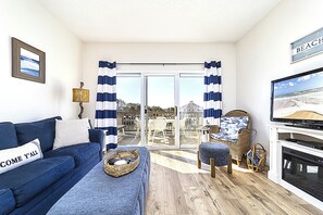 TV - Nautical Notes Studio Harbor View Balcony and Sunroom (St. Augustine)