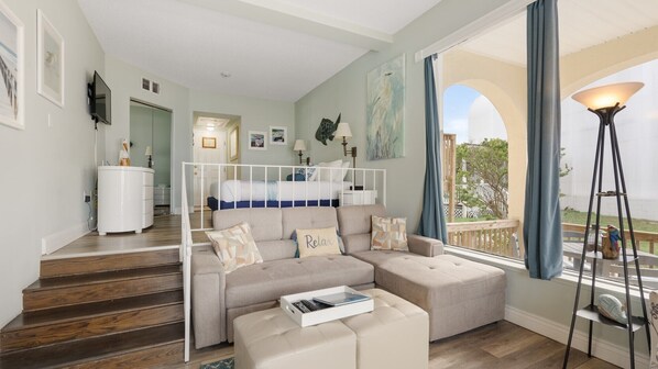 واي فاي مجانًا وملاءات أسرّة