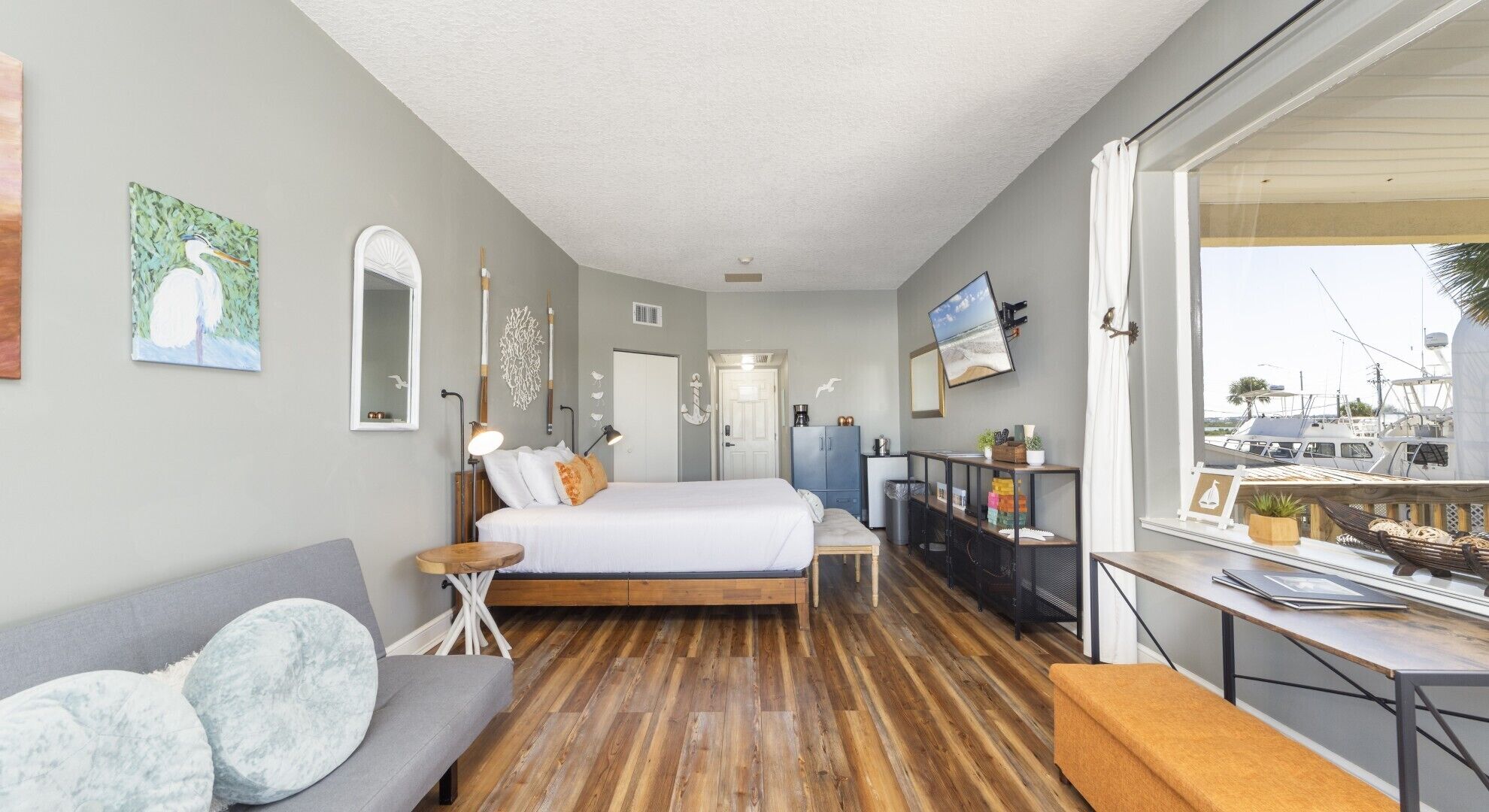 Wifi gratis y ropa de cama 