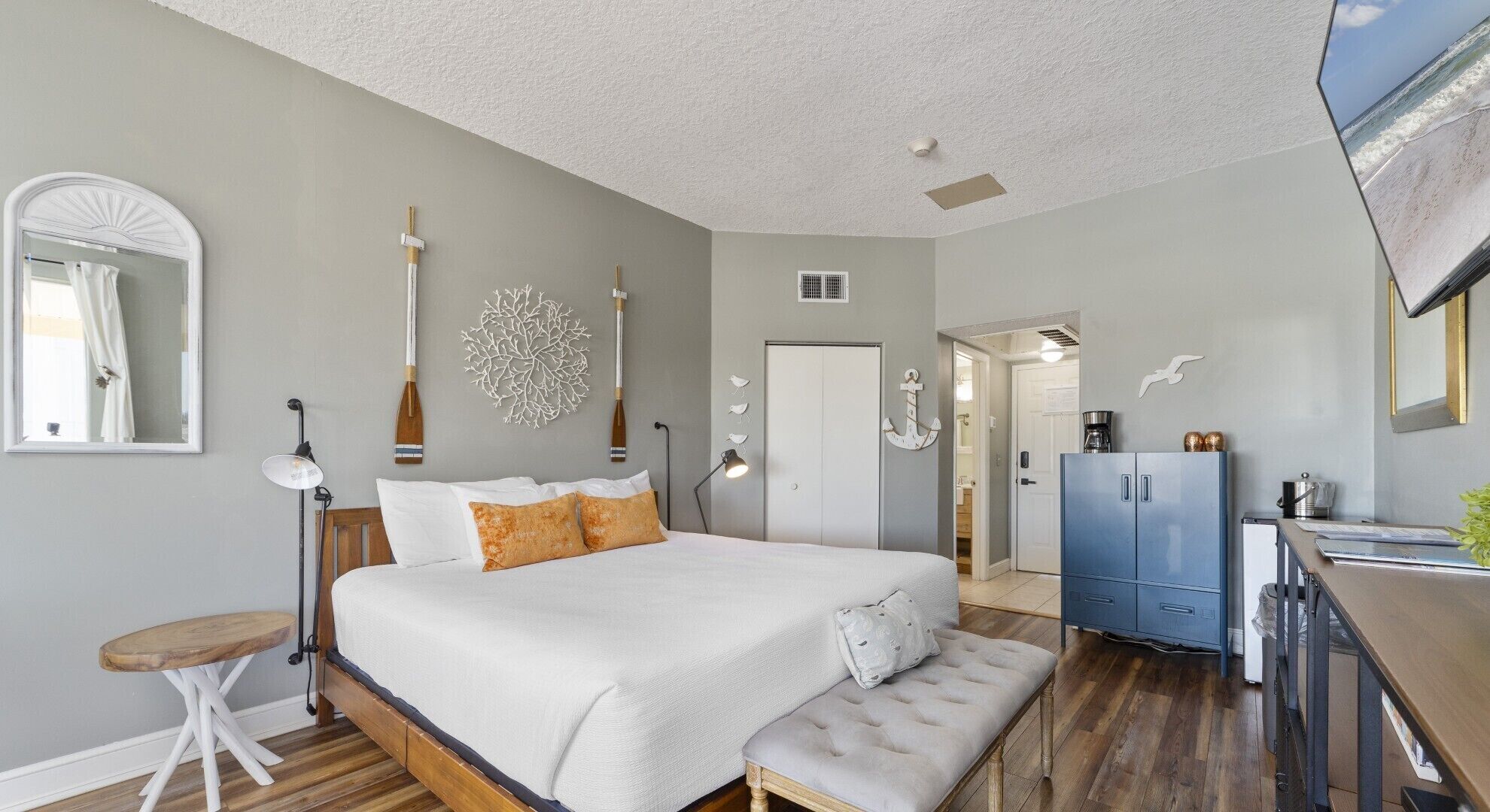 免费 WiFi、床单