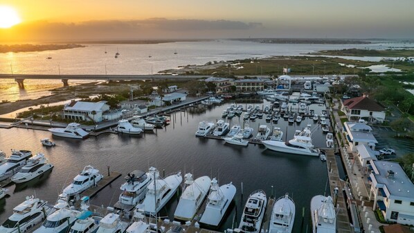 Marina/club náutico
