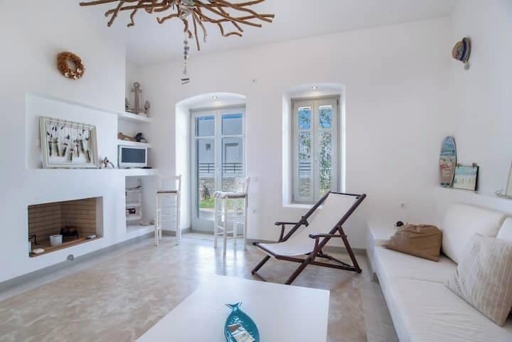 Family Townhome | Living room | TV