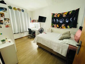 2 Schlafzimmer, Bügeleisen/Bügelbrett, WLAN, Bettwäsche