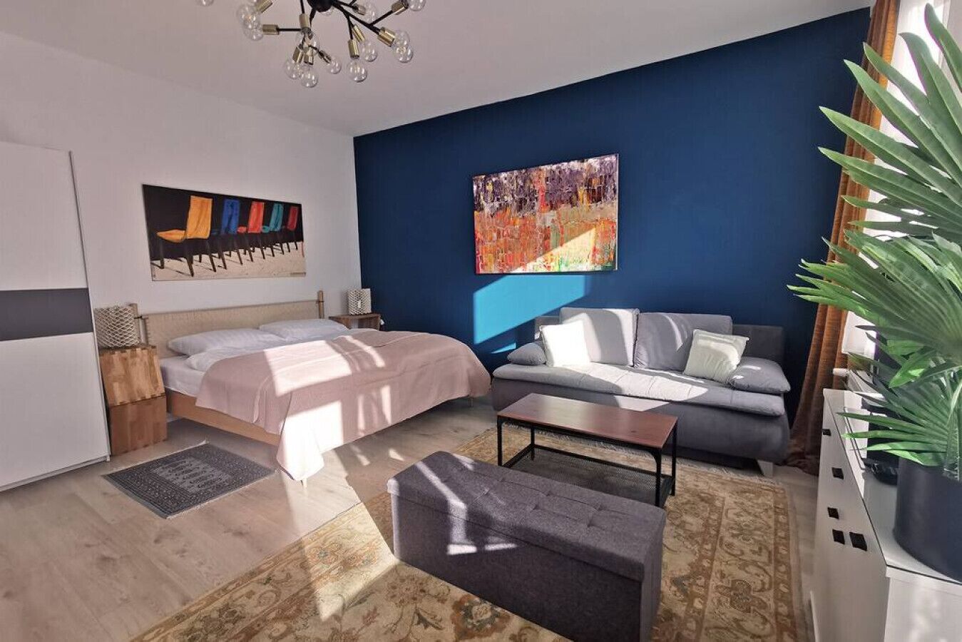 1 bedroom, individually decorated, individually furnished, desk