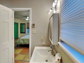 Hair dryer, towels - Casa Calabaza | Fenced Yard, Fire Pit (Santa Fe)