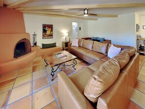Smart-tv en een open haard