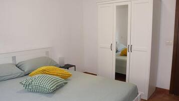 1 camera, Wi-Fi, lenzuola