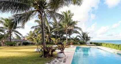 Hummingbird Cottages-An Oceanfront Retreat Located in Hope Town