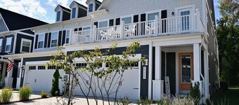 Bayside Resort * 1 Small Dog Allowed: Luxury 5BR B