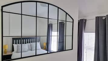 2 bedrooms, iron/ironing board, WiFi, bed sheets