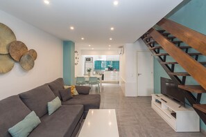 TV - 2BR Luxurious Duplex in Puerto Rico (Mogán)