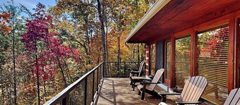 Alexander's Lookout by Jackson Mountain Rentals