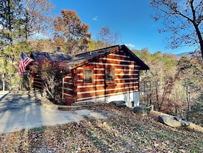 Studio (3 Bedrooms) | Property amenity - Alexander's Lookout by Jackson Mountain Rentals (Gatlinburg)