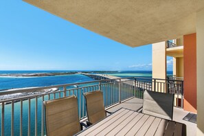 Property grounds - đWinter Snowbird Deal! JanâFeb~Crab Island & Gulf Views~3BR Emerald Grande W625 (Destin)