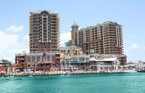 Exterior - đWinter Snowbird Deal! JanâFeb~Crab Island & Gulf Views~3BR Emerald Grande W625 (Destin)