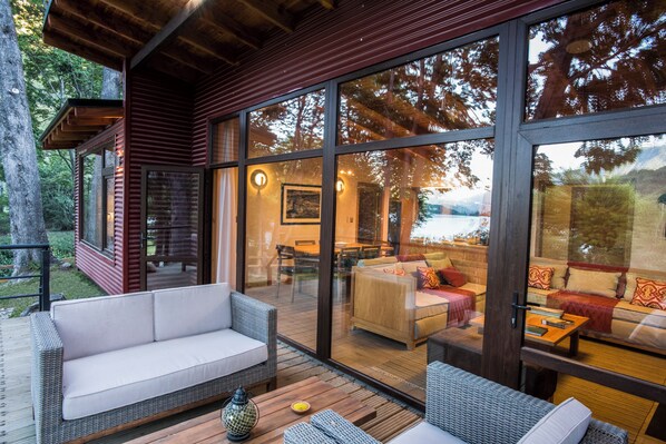 Superior House, Lake View | Terrace/patio - Parque Lonconao (Futaleufú)