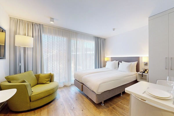 Studio, Courtyard View | In-room safe, soundproofing, iron/ironing board, free WiFi