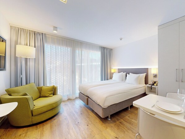 Studio, Courtyard View | In-room safe, soundproofing, iron/ironing board, free WiFi - Nonanteneuf Vevey (Vevey)