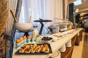 Desayuno buffet incluido todos los días 