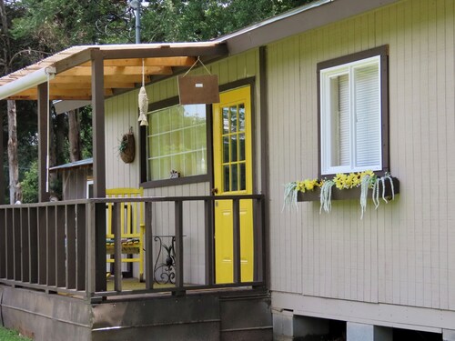 Charming house in Glenwood with WiFi and AC