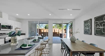 Up to 12 guests! Modern Villa in Wynwood