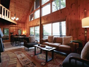 TV connectée, cheminée, espaces bureaux