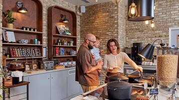 Petit déjeuner anglais (19.00 GBP par personne)