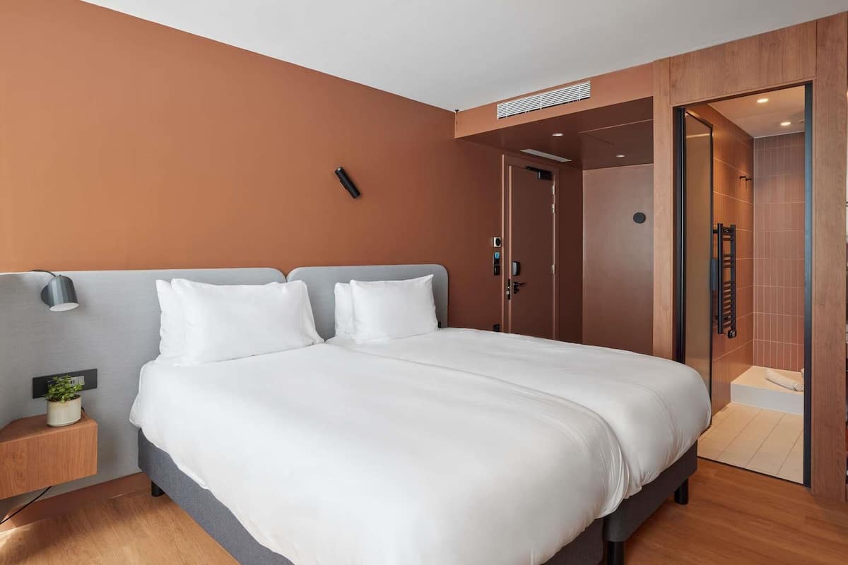 Four-Bedroom Apartment (twin or double beds)