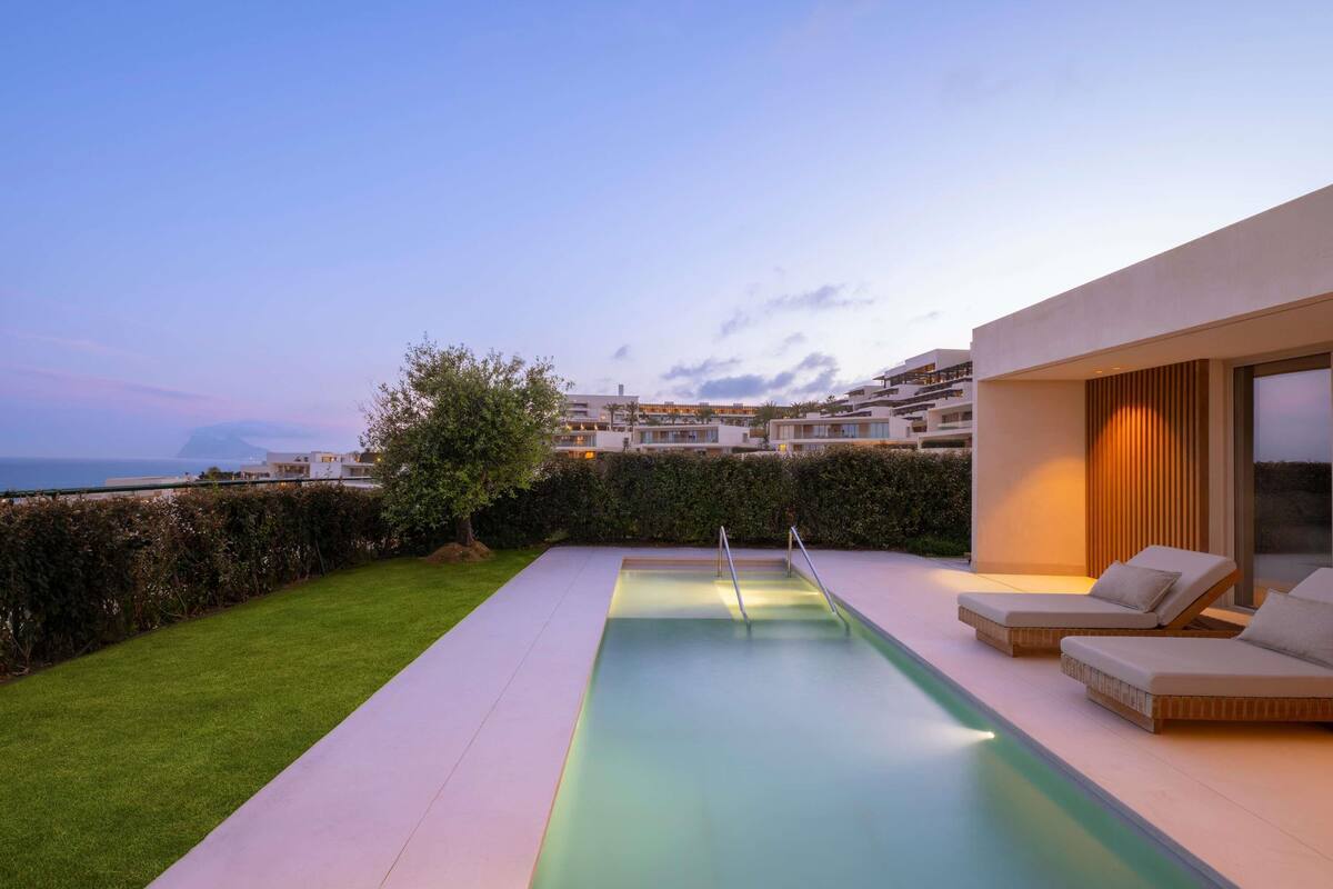 Villa, 5 habitaciones | Sábanas de algodón egipcio, ropa de cama de alta calidad, minibar