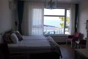 Comfort Double Room, Sea View | Down duvets, minibar, desk, laptop workspace - Sahil otel (Ünye)