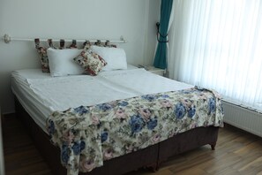 Down duvets, minibar, desk, laptop workspace - Sahil otel (Ünye)